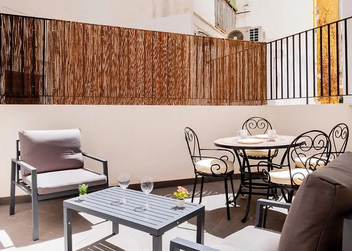Apartman Quality With Homely Decor