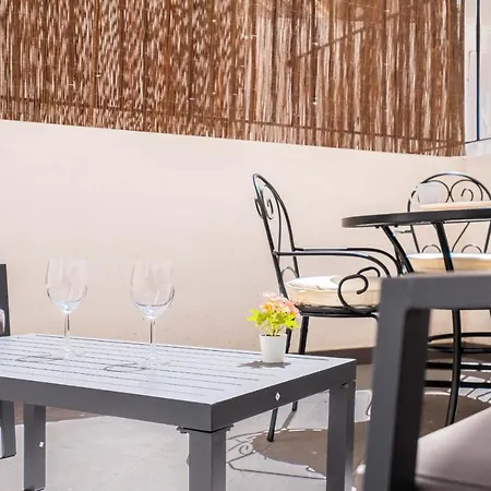 Quality With Homely Decor