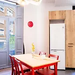 Apartment Quality With Homely Decor Valencia